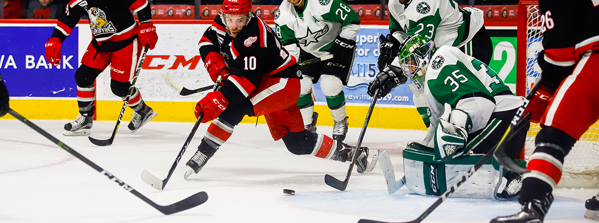 Stars Fall Short to Griffins in Shootout, 3-2