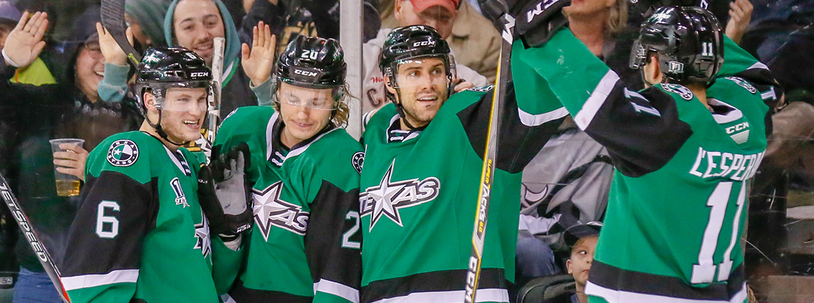 Stars Earn Fifth Straight Home Win in 5-2 Victory