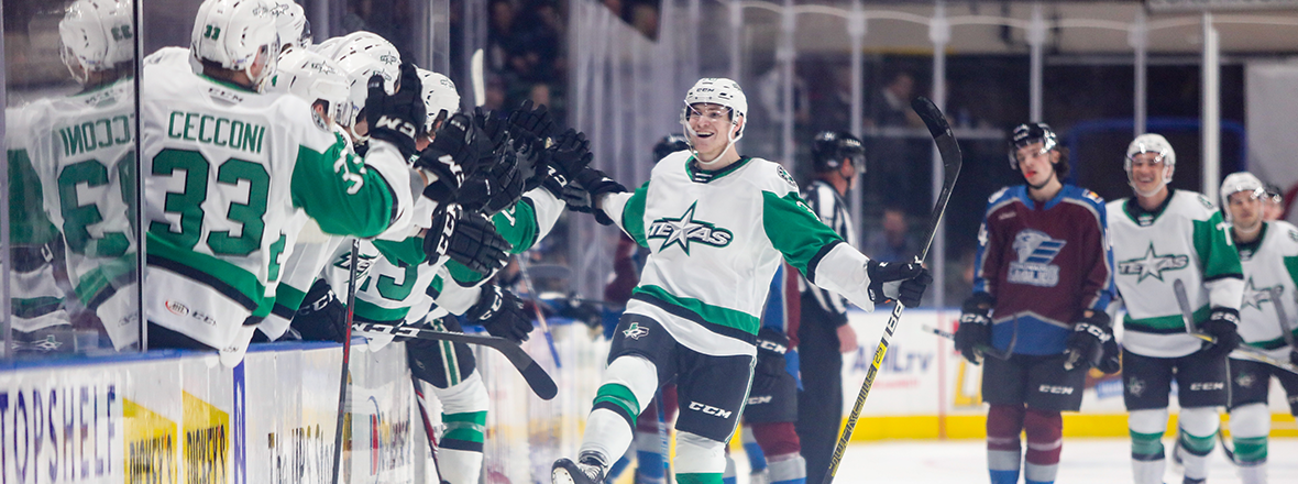 Stars Prevail in 5-4 Victory Over Eagles