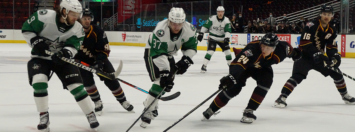 Stars Falter in Opening Game in Cleveland