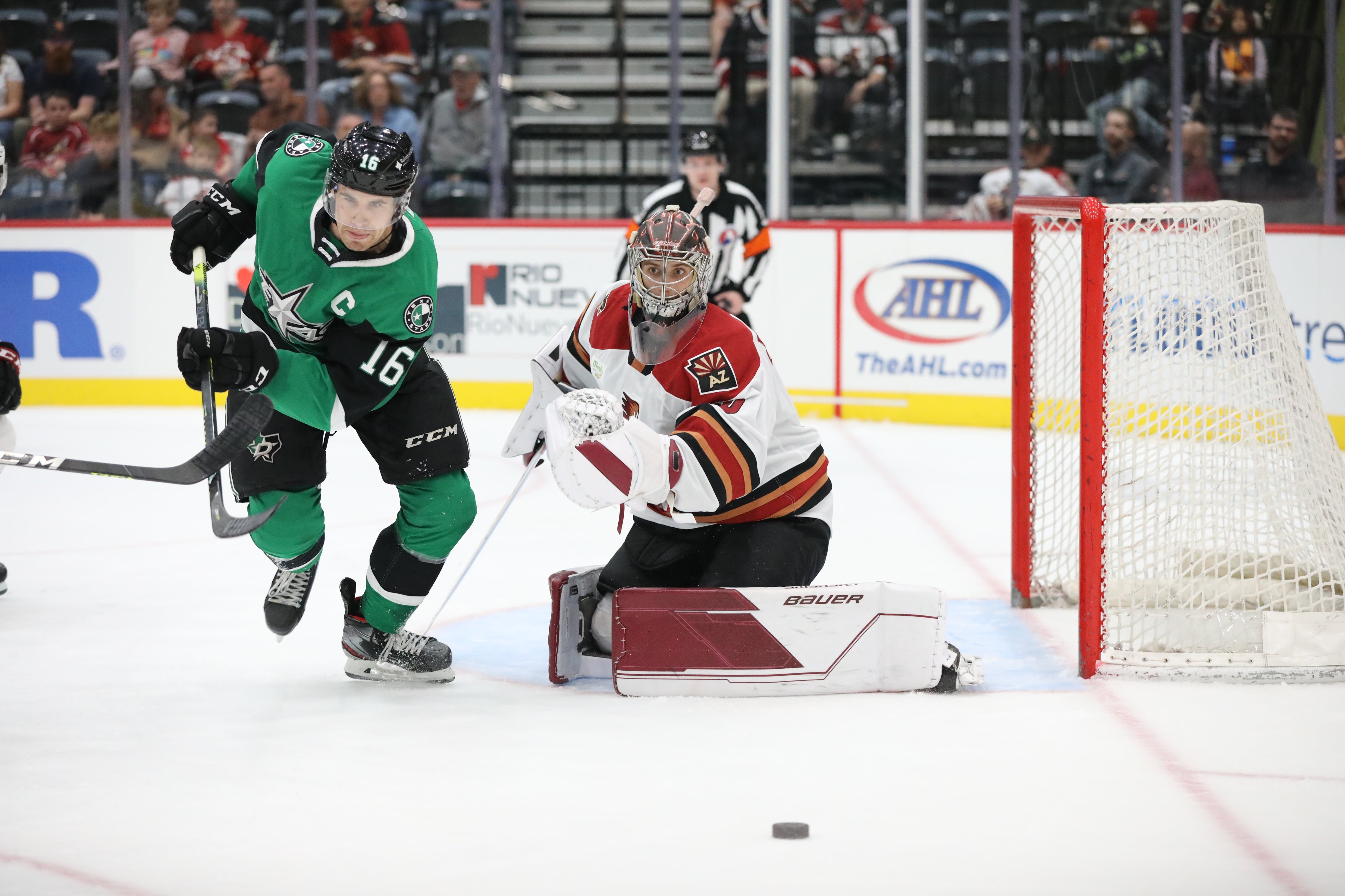 Stars Shutout 4-0 in First Road Game of the Season