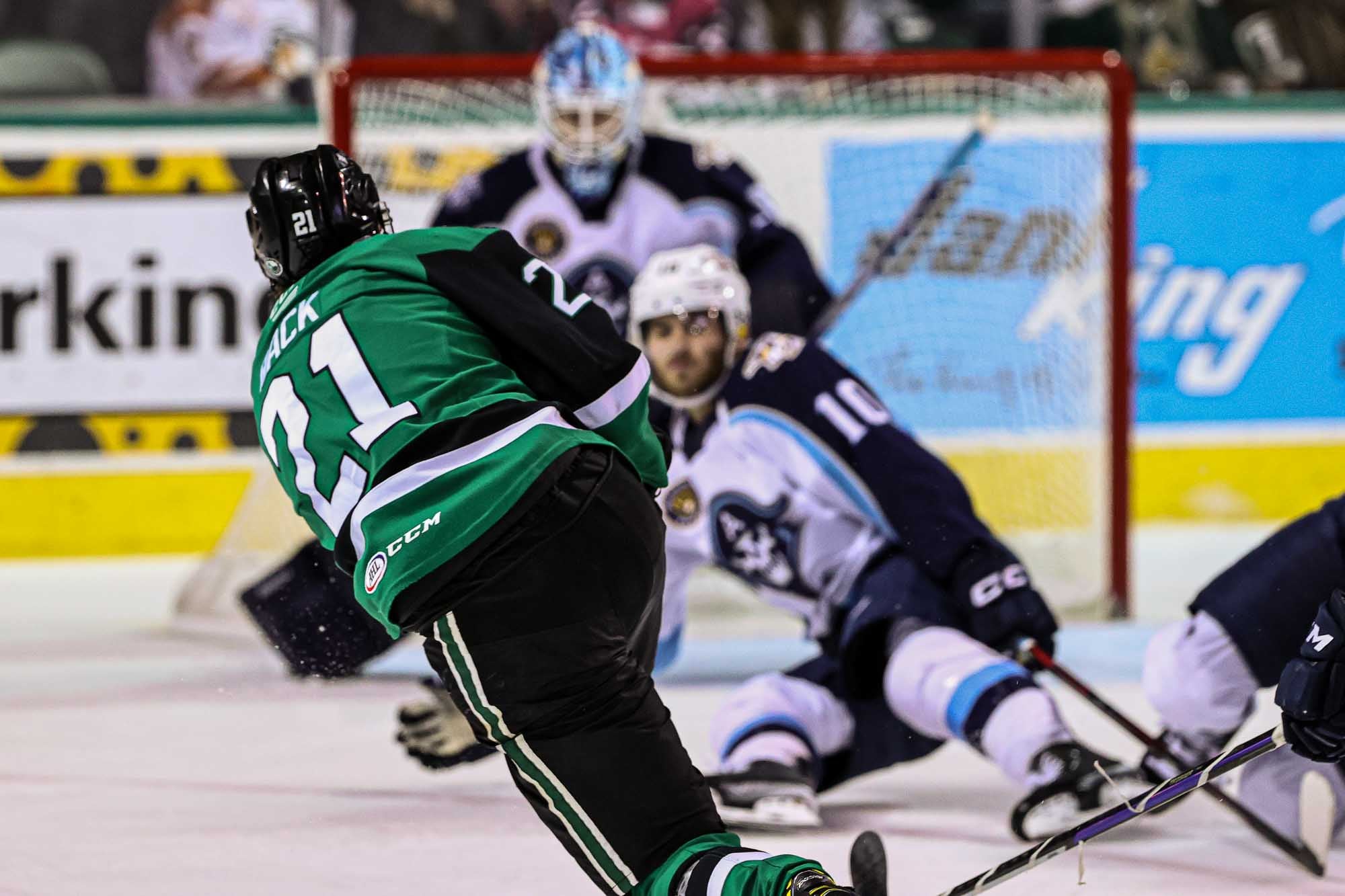Stars Force Game Five as Bäck Scores Double-Overtime Winner