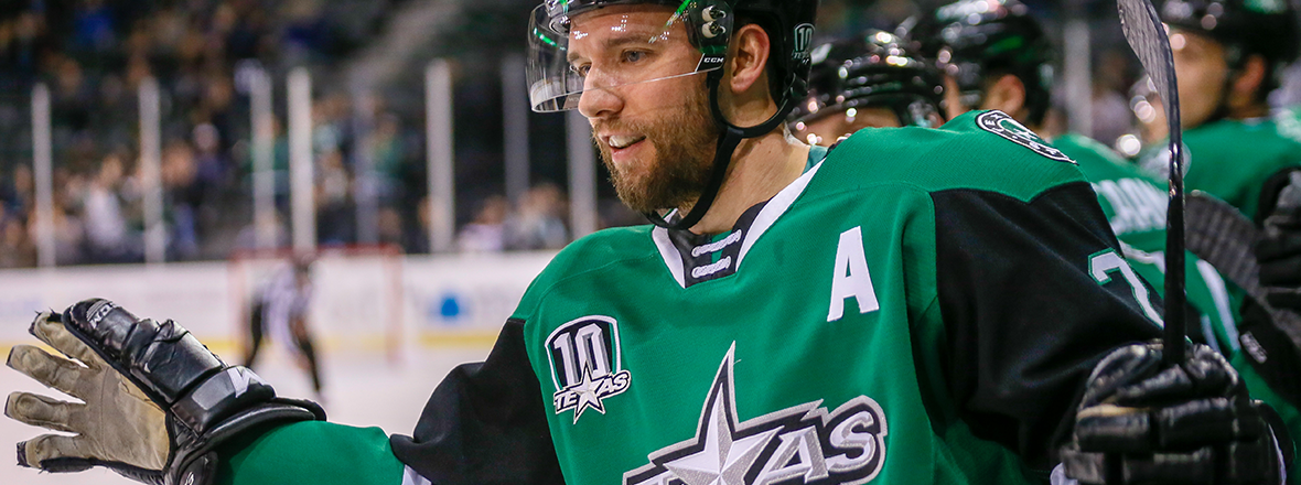 Stars Extend Home Point Streak in 3-2 Victory