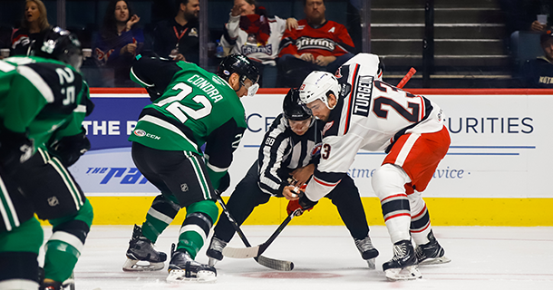 Stars Unleash Four-Goal Third Period on Griffins