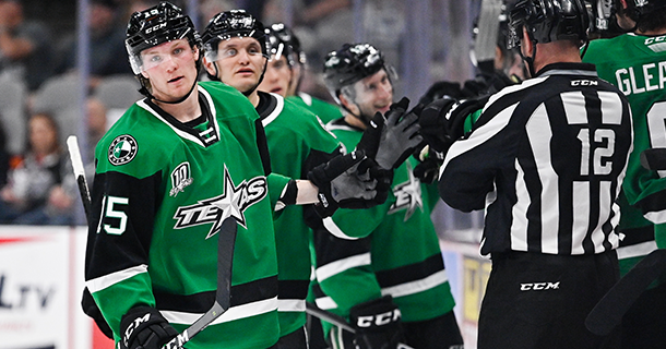 Stars Fight for 4-3 Win in San Antonio to Stay Alive Thumbnail